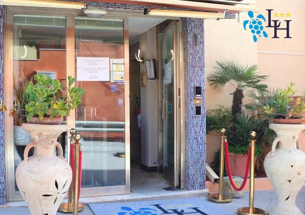Hotel Lora Bordighera Exterior foto