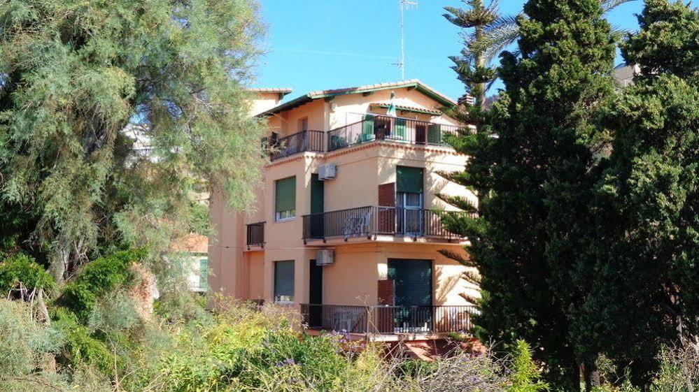 Hotel Lora Bordighera Exterior foto